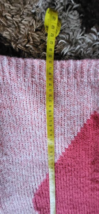 Sweter damski z serduszkiem