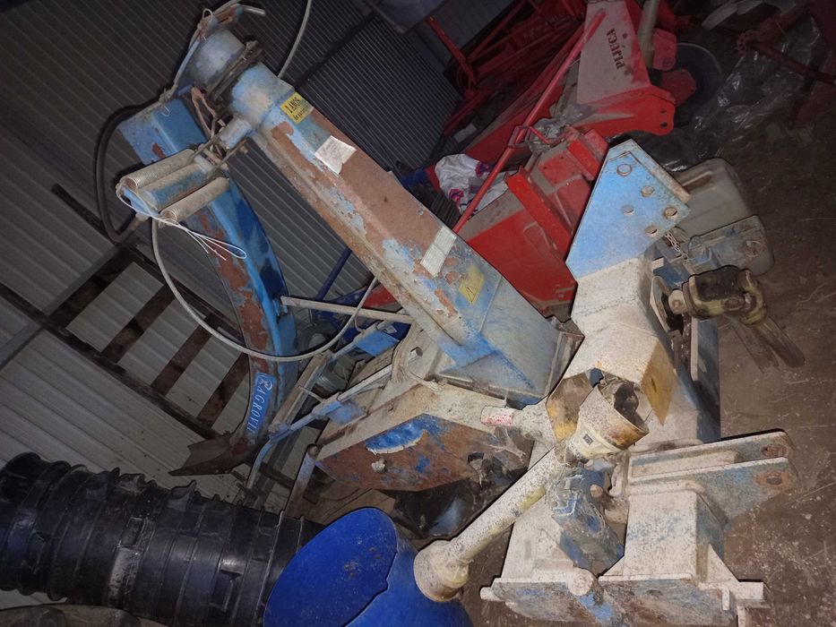 Máquina de silar milho444363453372180484