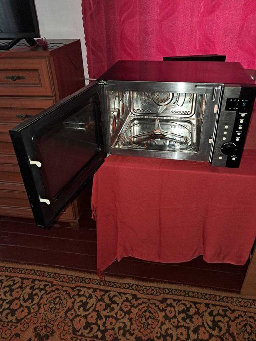 Мікрохвильова піч " Privileg 30540 "