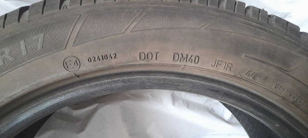 Зимові шини  225 50 R17 Dunlop SP Winter Sport 3D, БУ, 4 штуки