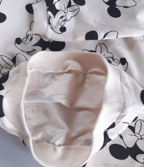 Продам новий костюм в принт мікі