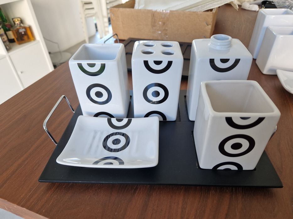 Conjunto de wc com tabuleiro