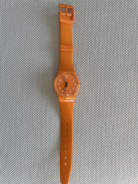 Zegarek SWATCH sportowy, nowoczesny