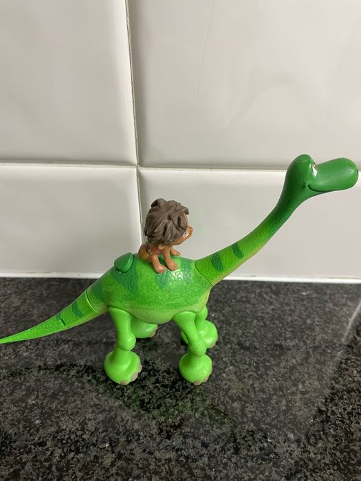 Disney Pixar The Good Dinosaur Spot e o Arlo