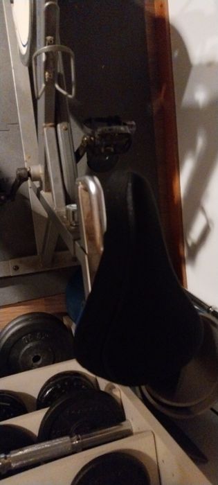 Bicicleta de "Cycling" ou "Spinbike" da Decathlon