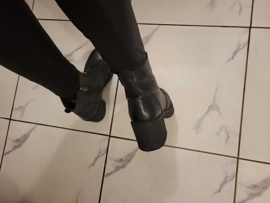 Ботинки женские кожаные р.39