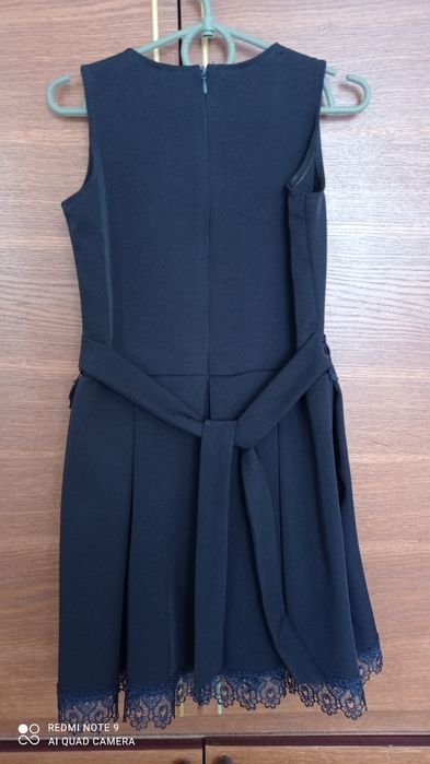 Шкільний плаття - сарафан/ не мнеться