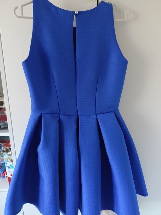 Sprzedam super sukienke.