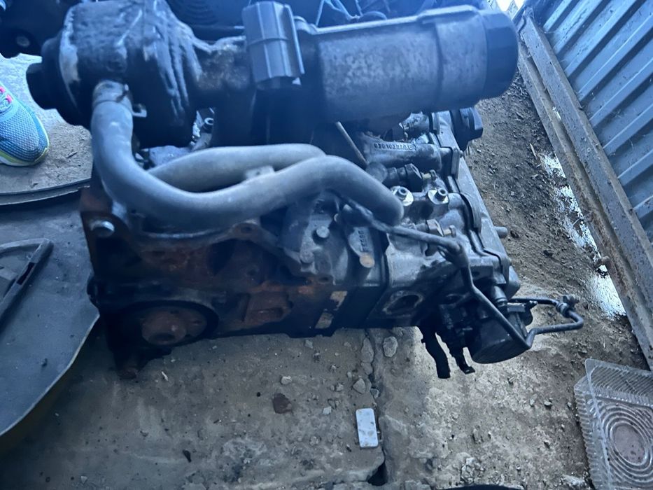 Мотор б/у  віддам  за скільки не жалко.