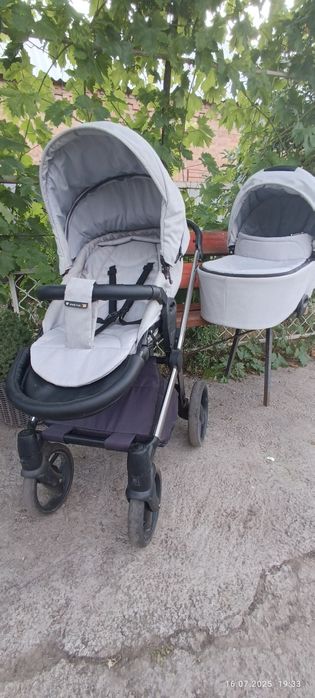 Коляска, візок Invictus