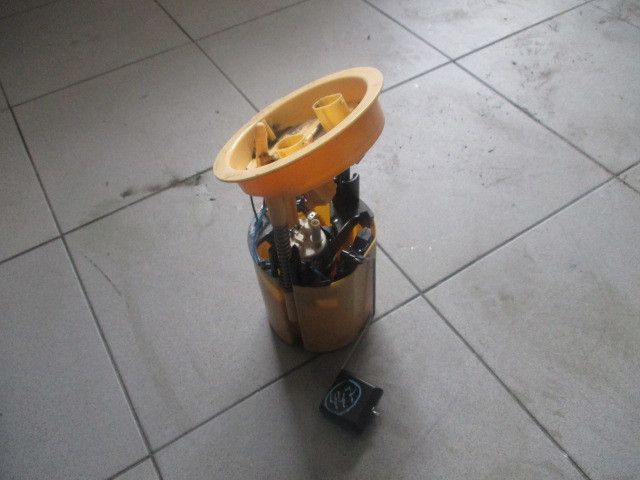 Bomba de combustível BMW 1 (E81)