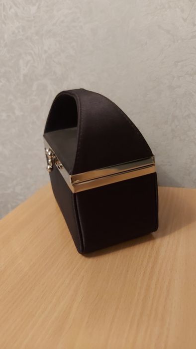 Женская сумочка-клатч