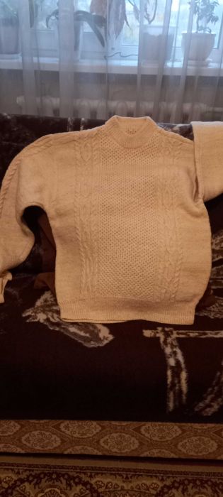 Полувер из шерсти