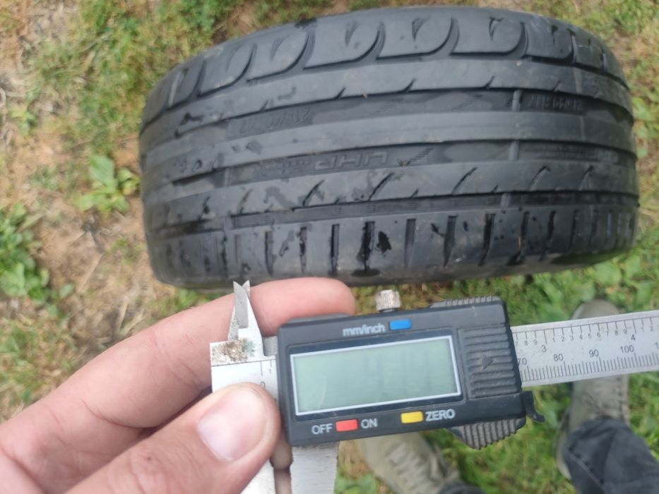 Opony Kormoran 215/40 R17