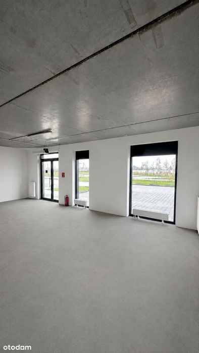 Lokal usługowy 65m2 z gotową łazienką, Wrocław, Nowe Żerniki, M. Berga