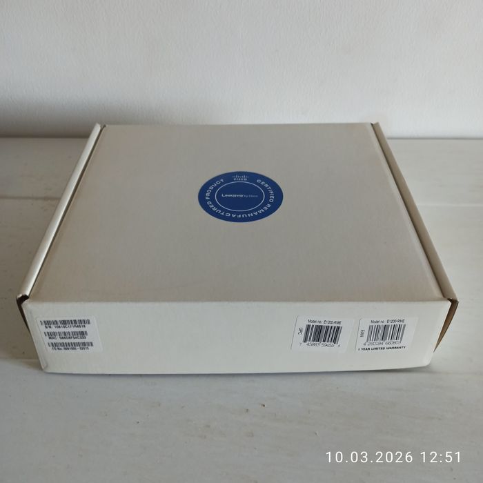 Роутер Cisco E1200
