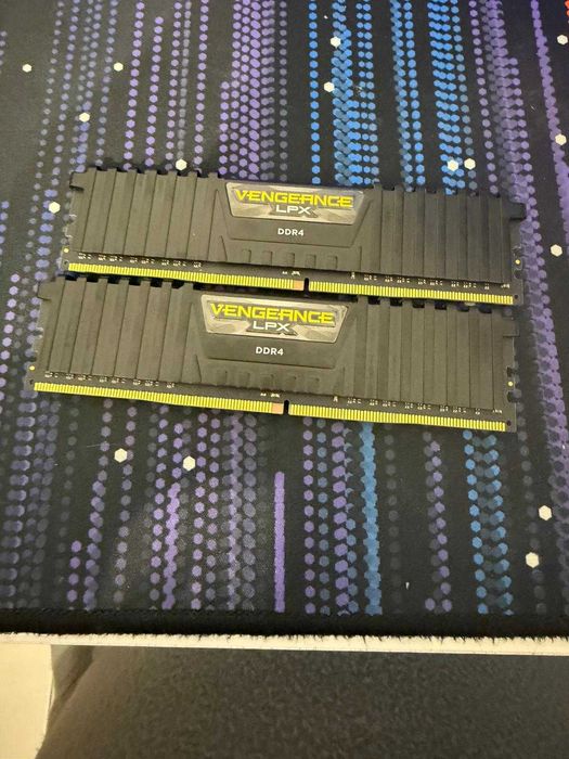 Memoria Ram Corsair Vengeance DDR4 CL16 16GB
