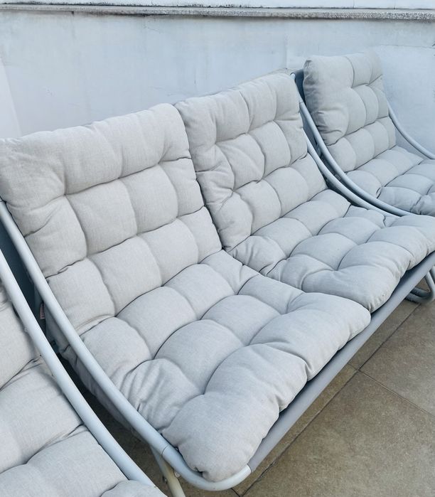 Conjunto de Jardim três sofás e mesa apoio