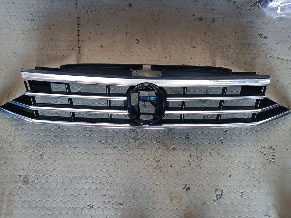3G0853651CD grill atrapa rline LIFT VW Passat B8 czesci