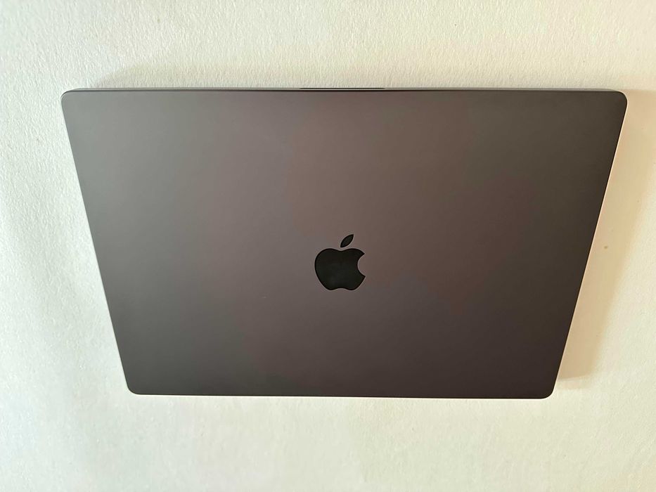 MacBook Pro (16-inch, Nov 2023), Space Black, M3 Pro 18 GB, 512GB SSD Stan idealny-gwarancja AppleCare do 3/1/2027