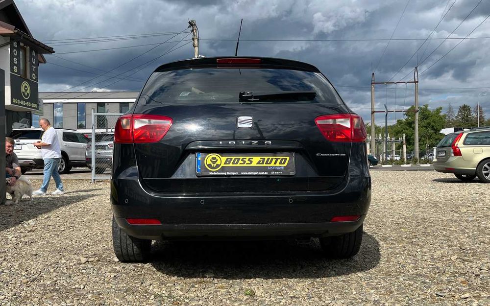 Seat Ibiza 2011 року