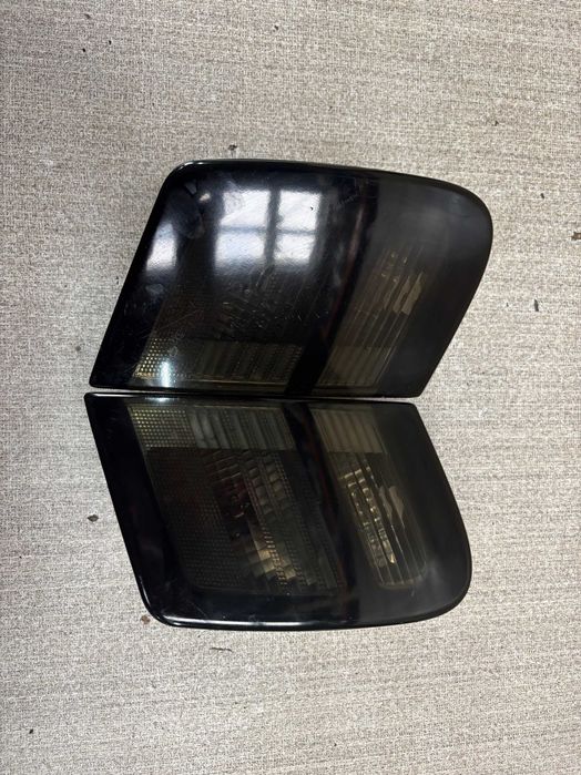 lampy tylne w klapę saab 93