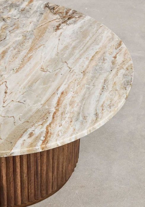 Mesa de centro SKLUM redonda Ø90 cm em mármore e madeira