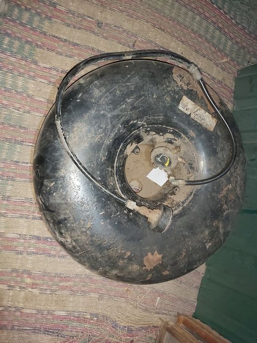 Продам Газовий балон в авто.