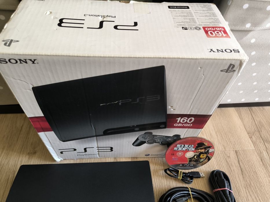 PS3 com caixa +  jogo + mais cabos Setúbal