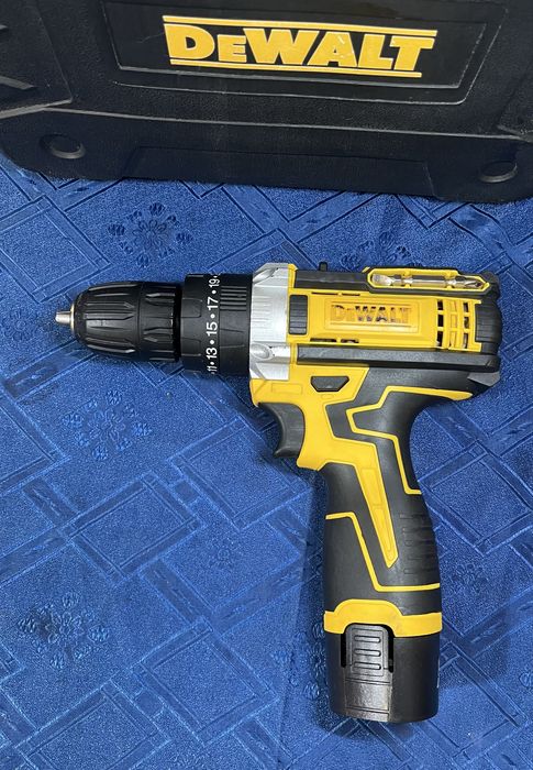 DeWALT DCD680 Шуруповерт 12V 2 АКБ Кейс
