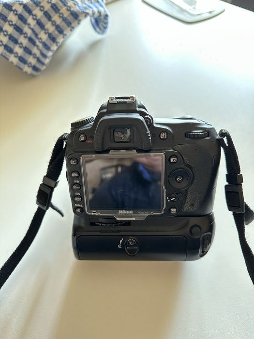 Nikon D-90 (целый набор) 18-200мм+ вспышка