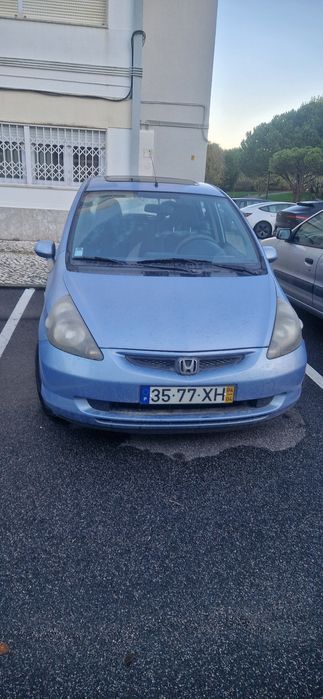 Honda Jazz em bom estado