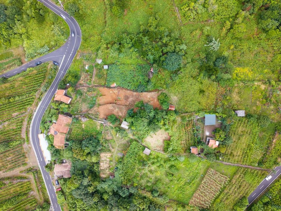 Terreno com vistas de sonho no Arco de São Jorge