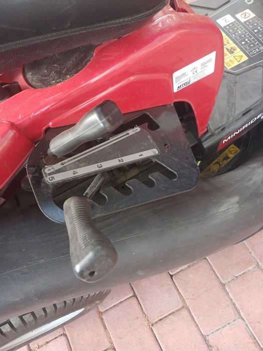 Газонокосарка мінірайдер MTD 60