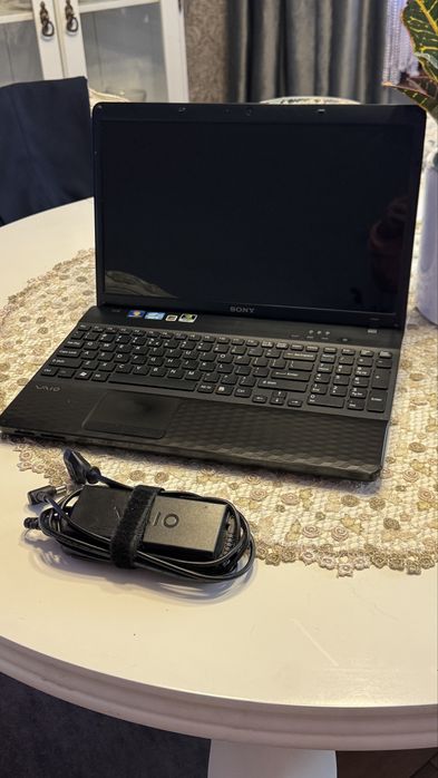 Laptop Sony Vaio PCG-71811M