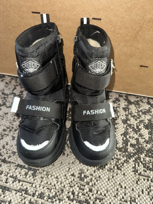 Дитячі зимові ботиночки