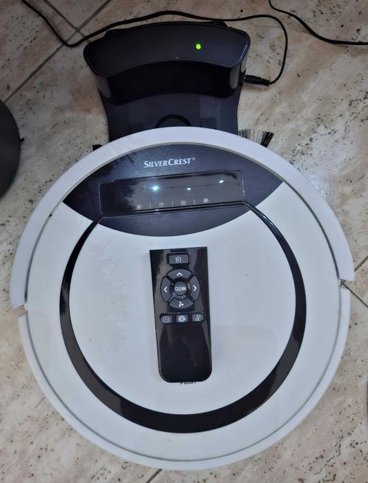 Aspirador Robot Silvercrest c/comando e estação de carregamento