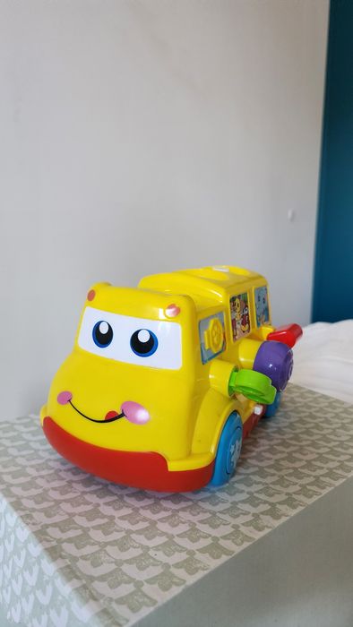 Музичний автомобіль, що танцює