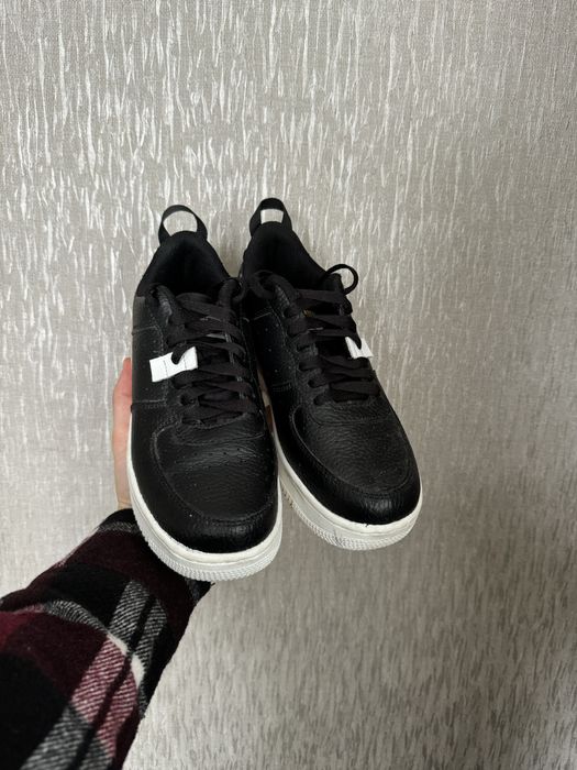 Кросівки схожі на Nike air force black. 37 розмір