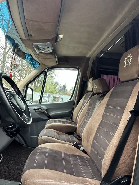 Mercedes Sprinter 319