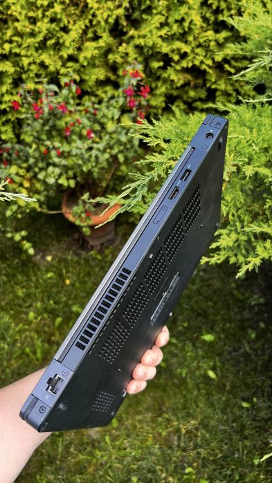 Dell Latitude 5480 i5-7300U 8ГБ DDR4 NVIDIA SSD 256ГБ LTE