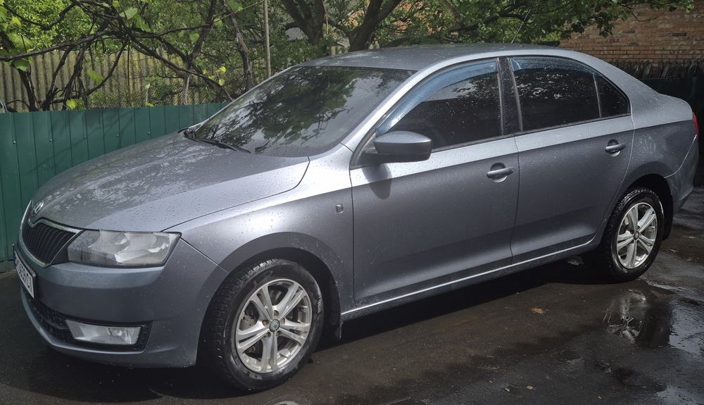 Продам авто skoda rapid 2013 року