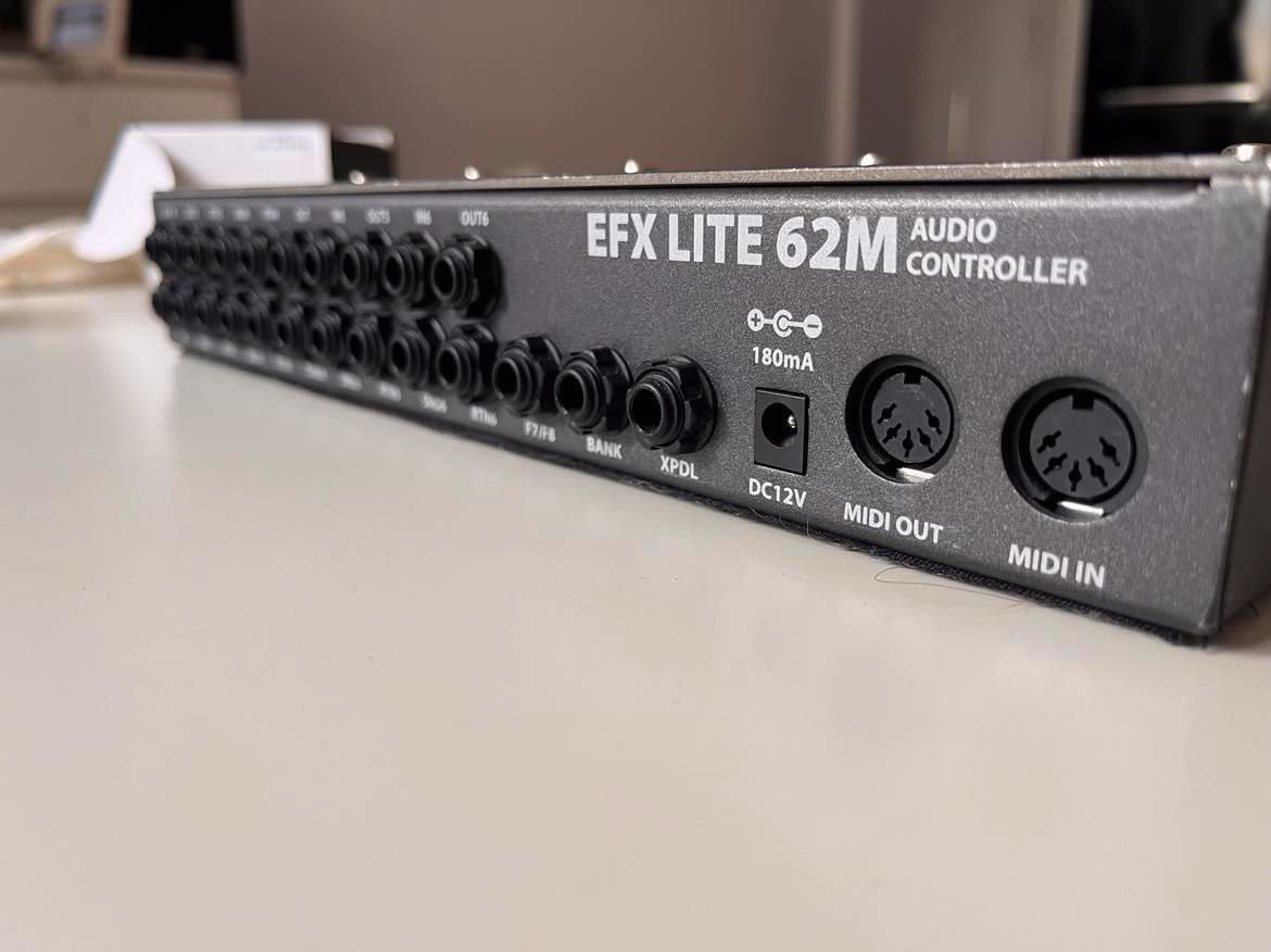 Musicom Lab EFX 6M LITE　値下しました MusicomLAB | EFX MK-VI | MIDI ループ・スイッチャー | 製品情報