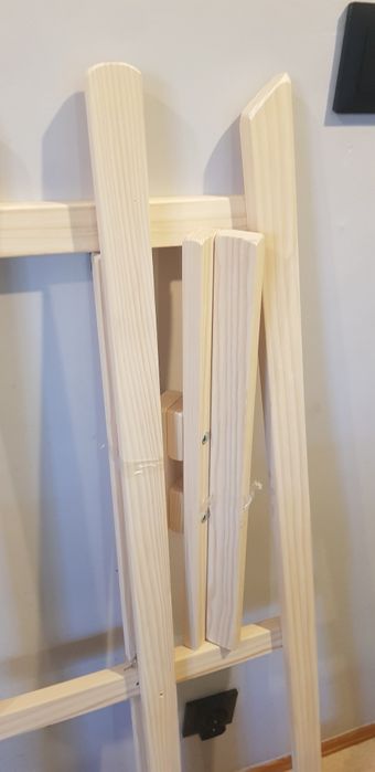 Nowa drewniana sztaluga