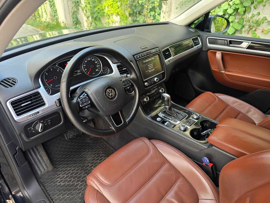 Продам  Volkswagen Touareg 2016. Можна в розстрочку, під викуп.