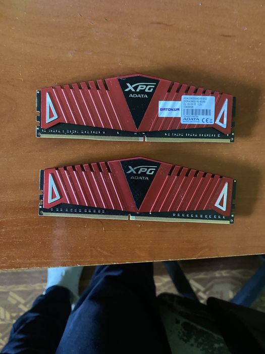 XPG DDR4 3200MHz 8GB×4枚セット Amazon.co.jp: XPG DDR4 D50 RGB 16GB (2x8GB) 3200MHz PC4-25600 U