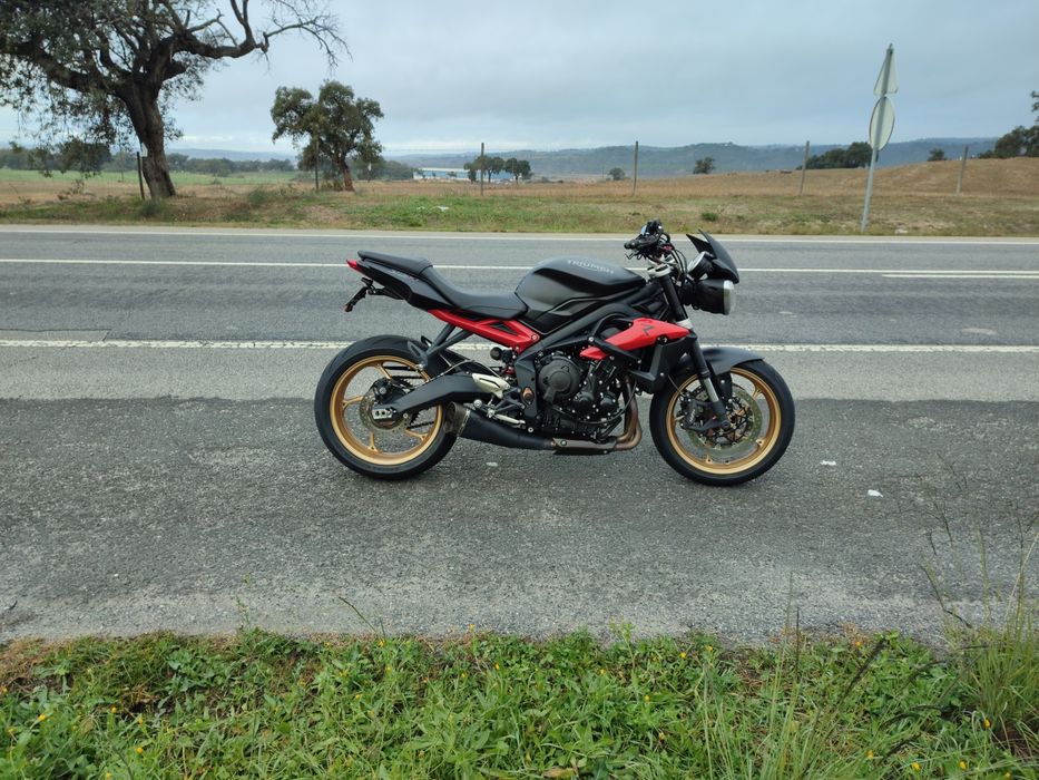 Triumph street triple R