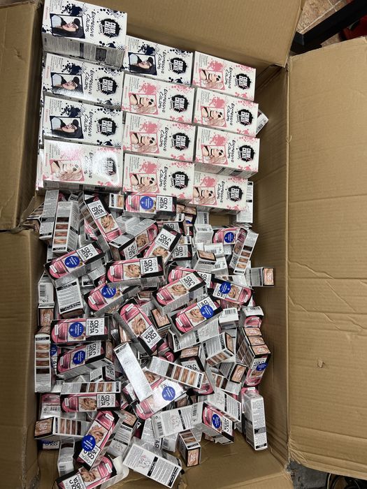 Farby do włosów różowe