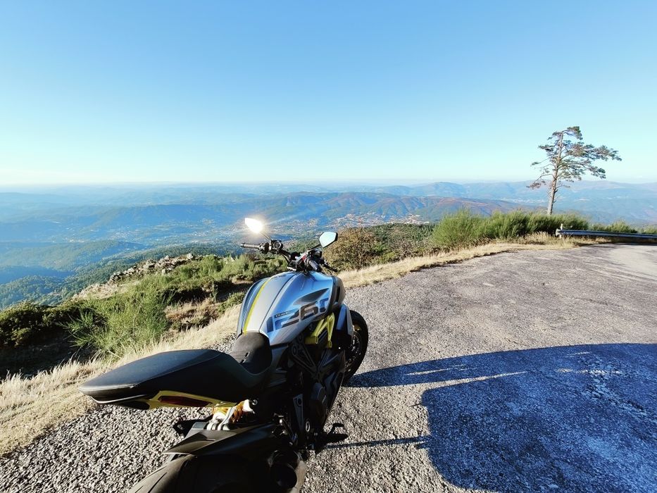 Diavel 1260s Black and Steel
