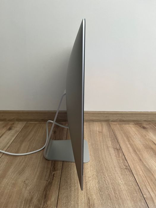 Apple iMac 27, i7 4GHz, Retina 5K, 32GB, 1TB SSD